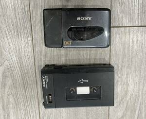 ソニー　SONY WMD-DT1 DAT ウォークマン ポータブルDATプレーヤー　TCM-100B カセットレコーダー　２台セット