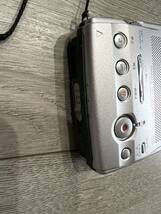 SONY　ソニー　MZ-B100 オーディオ機器　ポータブルミニディスクレコーダー　MDウォークマン　通電確認済_画像4