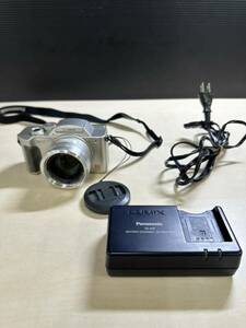 Panasonic パナソニック DMC-FZ1 コンパクトデジタルカメラ デジタルカメラ コンデジ 現状品　バッテリー欠品
