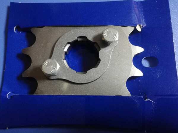ペイペイHONDA CBR400F CBR400F2 F3 フロント スプロケット 16丁 525 金具ボルト付き