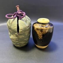 T 茶道具 茶入 肩衝茶入　詳細不明　サイズ:直径5.5cm、高さ 8cm(蓋含む) 仕覆あり　箱無し_画像1