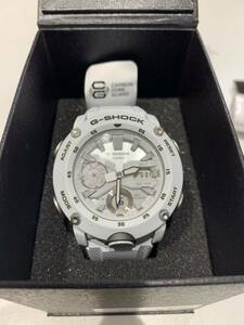 【D4088】未使用 G-SHOCK GA-2000 SERIES GA-2000S-7AJF （ホワイト）