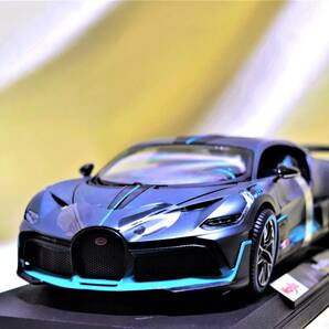 新品マイスト1/18【Maisto】レア■Bugatti Divo/レア色/■ミニカー/BMW/ポルシェ/フェラーリ/メルセデスベンツ/ランボルギーニ/他 の画像9