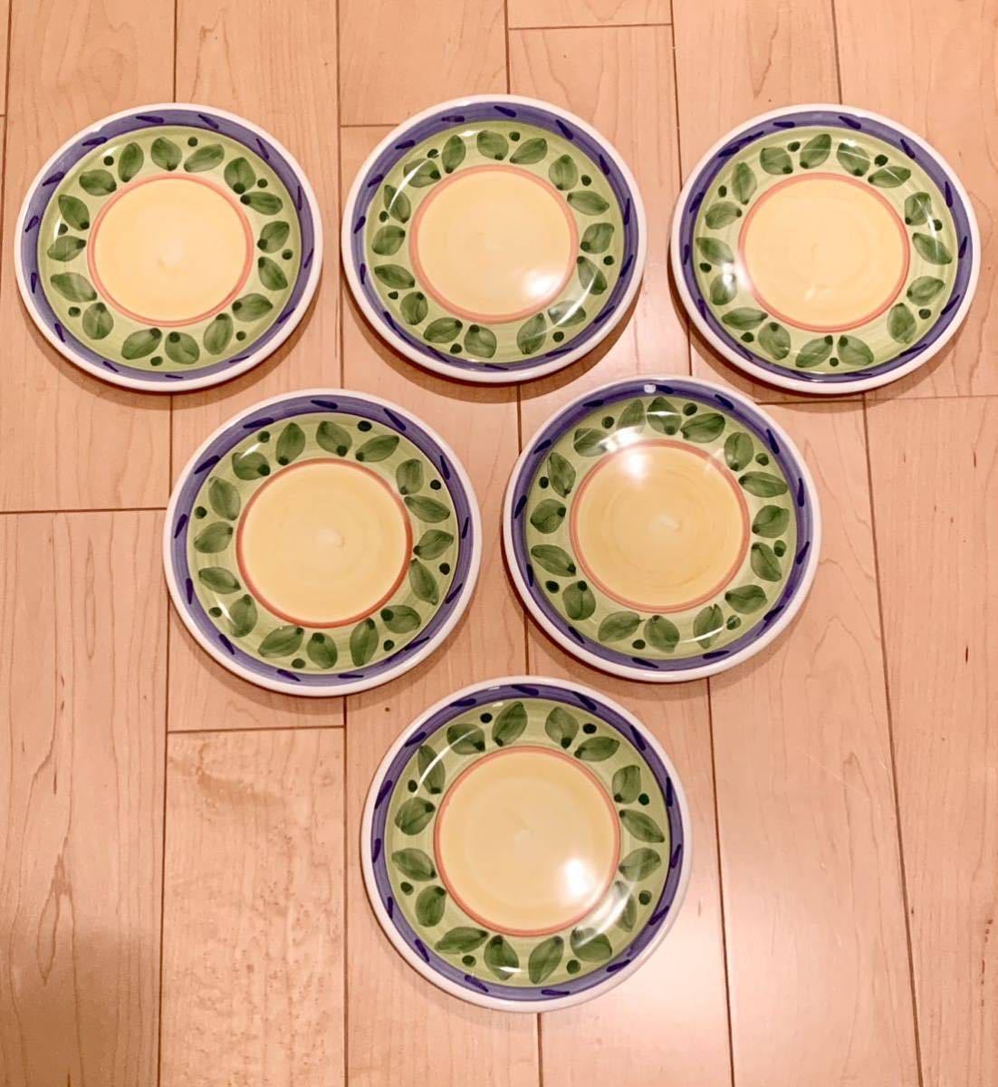 Assiettes CALECA inutilisées 18cm Ensemble de 6 plats faits à la main Vaisselle Italie Rare, plaque, plat, Une assiette de dessert, ensemble