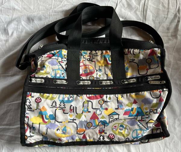 LeSportsac レスポートサック 　ショルダーバッグ　ボストンバッグ　雪山　雪だるま　冬デザイン　ウィークエンダー ロゴスレあり