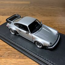 1/43 PORSCHE 911 (930) Turbo Silver 0941_画像2