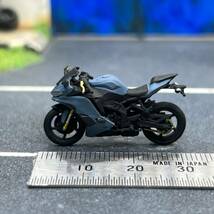 【ZZ-603】1/64 スケール カワサキ Ninja ZX-25R バイク フィギュア ミニチュア ジオラマ ミニカー トミカ_画像1