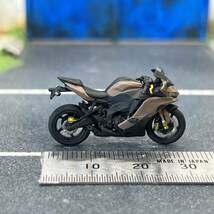 【ZZ-606】1/64 スケール カワサキ Ninja ZX-25R バイク フィギュア ミニチュア ジオラマ ミニカー トミカ_画像2