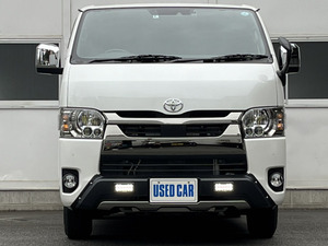 * present 200 series Hiace new car removing original maru ko horn *