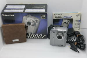 FUJIFILM Finpix 4800Z デジタルカメラ OPTICAL 3x ZOOM f=8.3-24.9mm　　【HS069】