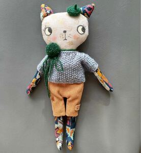 猫　ハンドメイドドール　猫のぬいぐるみ　手作り人形　プレゼント