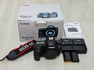 美品 Canon デジタル一眼レフカメラ EOS 6D Mark II ボディ バッテリー、チャージャー2個付 ショット数6400 フルサイズ