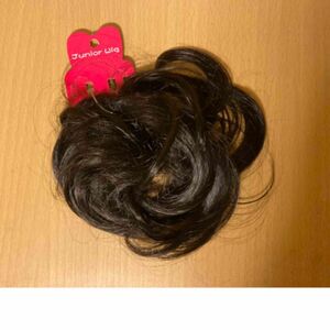 ウィッグ付き　シュシュ　ヘアアクセサリー　髪留め　ヘアゴム