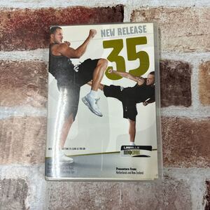 35　★レスミルズ★Lesmills★DVD無し★CDあり★中古★BodyCombat35　★ボディコンバット★英語コレオノート★箱に傷有り★2点セット