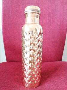 純銅水瓶 *1.0L Water bottle * Pure Diamond Cut Copper Bottle.*すぐに健康上の利点を得ます。* 日本にとって最高の品質* 