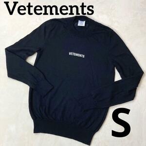 美品　ヴェトモン　 メリノウール　20AW クルーネックセーター　長袖　プリントロゴ　ニット　オーバーサイズ　VETEMENTS