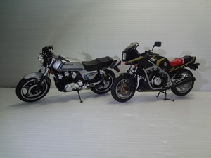  1／１２ ホンダ ＣＢ７５０Ｆ ＆ ＶＦ７５０Ｆ ２台セット 塗装済 完成品 