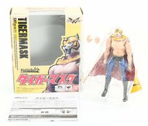 【中古品】バンダイ S.H.Figuarts タイガーマスク TIGERMASK 新・格闘素体 ;;_画像1