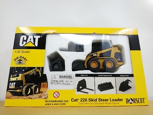 ■ CATキャット 1/32 Cat 226 Skid Steer Loader スキッドステアローダー ダイキャストモデルミニカー