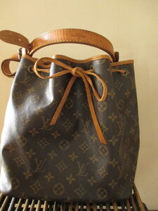 LOUIS VUITTON ルイヴィトン モノグラム ★プチノエ★巾着型★ハワイ直営店にて購入品★