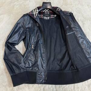 バーバリーブラックレーベル 【軽快感◎】 BURBERRY BLACK LABEL ナイロンジャケット Mサイズ ポリエステル 黒色 裏地メッシュ ブルゾン