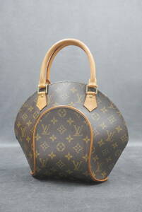 134 LOUIS VUITTOＮ モノグラム エリプスPM ハンドバッグ