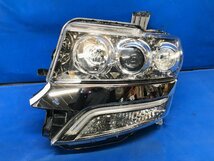 ホンダ N-BOX カスタム JF1 左ヘッドライト KOITO 100-62038 HID LED=青 刻印:4 前期 ジャンク品 [I-7206]_画像1