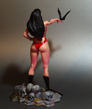 ■塗装済・完成品■蓄光Ver.■ヴァンピレラ・VAMPIRELLA・ホセ・ゴンザレス エディション■エクスプラス■1/8■プラモデル・フィギュア■_画像5