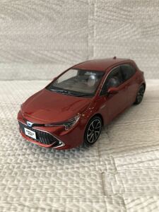 1/30 トヨタ 新型カローラスポーツ COROLLA SPORT カラーサンプル 非売品 ミニカー スカーレットメタリック