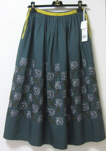 即決　新品タグ付 mina perhonen 2021aw yula ユラ スカート サイズ36 色グリーン 77,000円 (税込)　ミナペルホネン