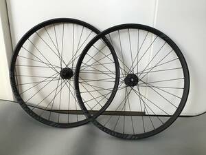 27.5 MTB用ホイール DT SWISS FR2070 前後セット【中古　完成車バラシ品】