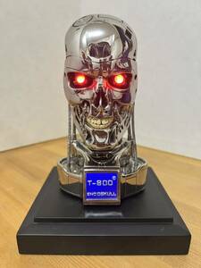 ターミネーター　T-800 エンドスケルトンフィギュア