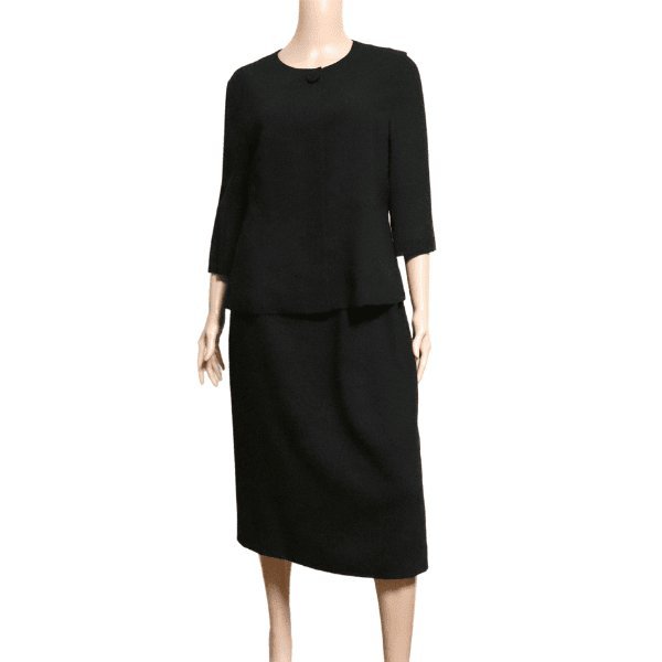 美品/ユキトリイ YUKI TORII ブラックフォーマルスカートスーツ 大きい