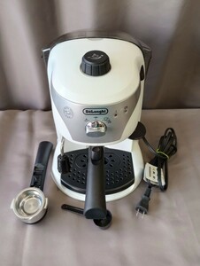 ☆　DeLonghi/デロンギ　エスプレッソ・カプチーノメーカー EC221W エスプレッソ式　☆