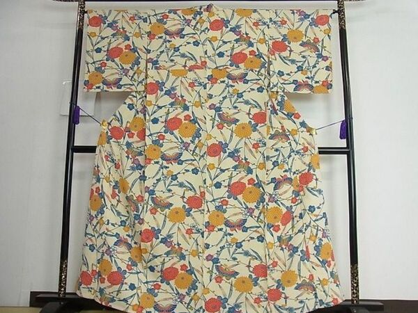 正絹 上質な小紋 単衣 型染め 縮緬 花蝶文 逸品 身丈161 裄65