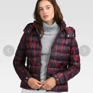 極美品 TOMMY HILFIGER トミーヒルフィガー 現行 スペルロゴダウンジャケット