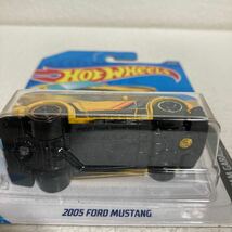 Hot Wheels★2005 FORD MUSTANG HW DREAM GRAGE★_画像5