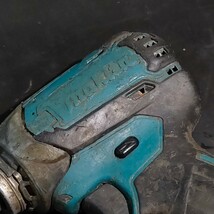 ジャンク品 マキタ makita 18V 充電式インパクトドライバ TD147DZ 青 本体のみ 動作しませんでした コードレス_画像6