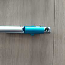 4in1多機能ボールペン　ブルー　ボールペン/タッチペン/スマホスタンド/ライト　企業名入り　ツールペン_画像3