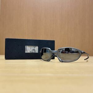 OAKLEY Romeo オークリー ロメオ X-METAL グレイ ブラックイリジウム サングラス 中古 使用感あり 箱付き 