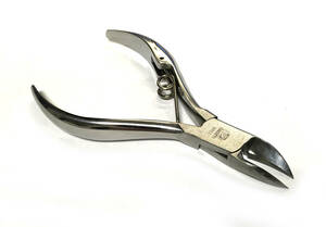GREEN BELL tongs nail clippers used 
