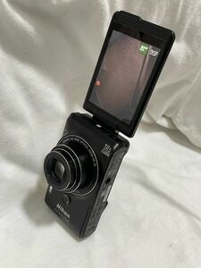 (39) デジタルカメラ Nikon Coolpix S6900 Wifi フルHD 動作OK 新品バッテリー付き