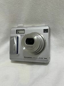 (61) デジタルカメラ Fujifilm Finepix F440 動作OK