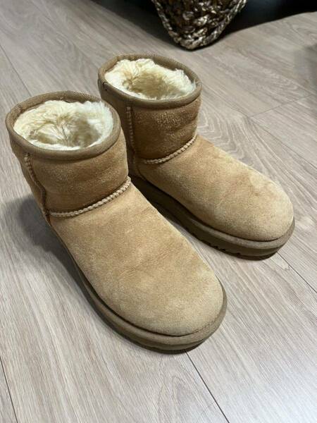 ★ UGG ムートンブーツ クラシックミニII 色-chestnut サイズ 22.0センチ