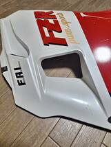 FZR250　右サイドカウル_画像6