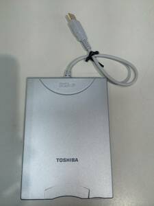 *TOSHIBA USB 3.5FLOPPY DISK DRIVE PA2680U[F2]