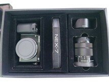 SONY NEX-7 とレンズ SEL1855 ブラック おまけ GARIZ ゲリズ 本革カメラケース XS-CHNEX7BK 純正電池 NP-FW50２個 チャージャー BC-VW1_画像9
