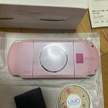 PSP SONY ソニー プレイステーションポータブル PlayStation 箱説付 Limited AKB モデル　新品同様　レア　ソフトのおまけ付_画像4