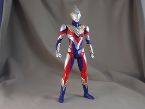 バンダイ　Figure-rise Standard ウルトラマントリガー　塗装済完成品　フィギュアライズスタンダード　検）フィギュアーツ