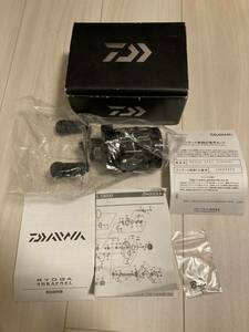 送料無料 新品未使用 ダイワ リョウガ シュラプネル C3000HL DAIWA RYOGA SHRAPNEL 左ハンドル